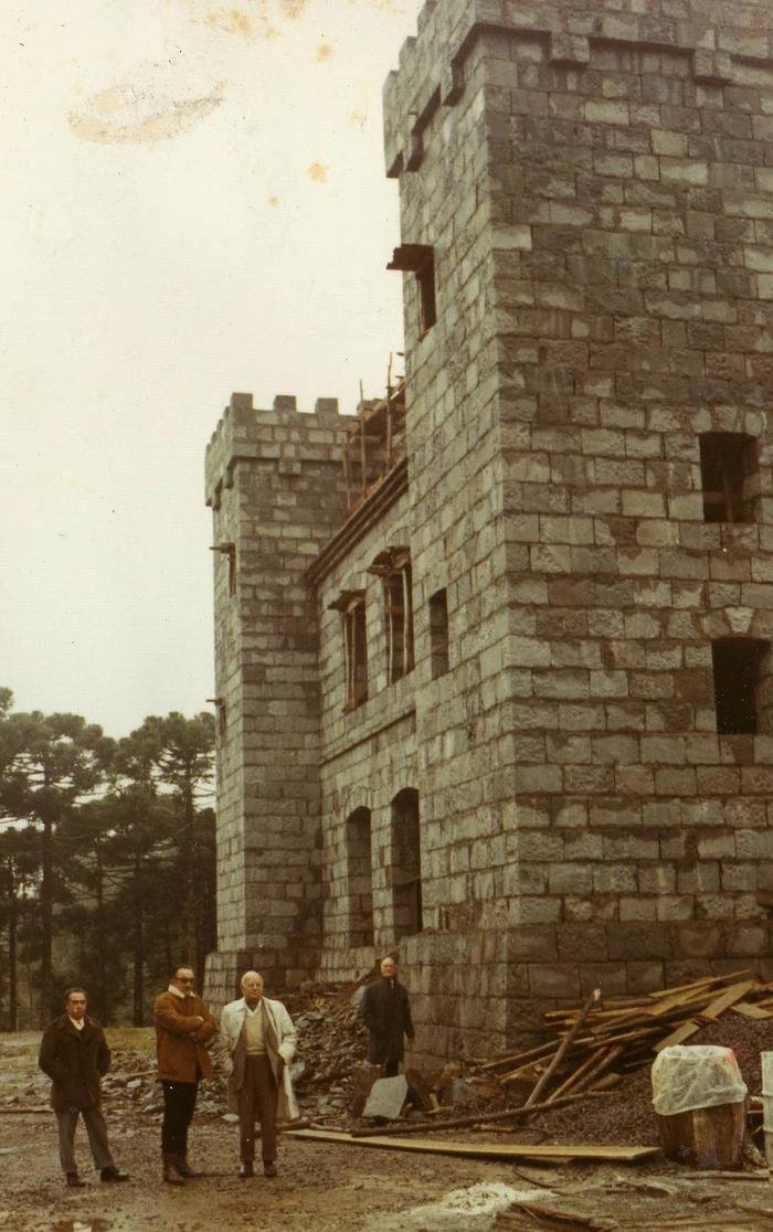Torre em construção anos 1970